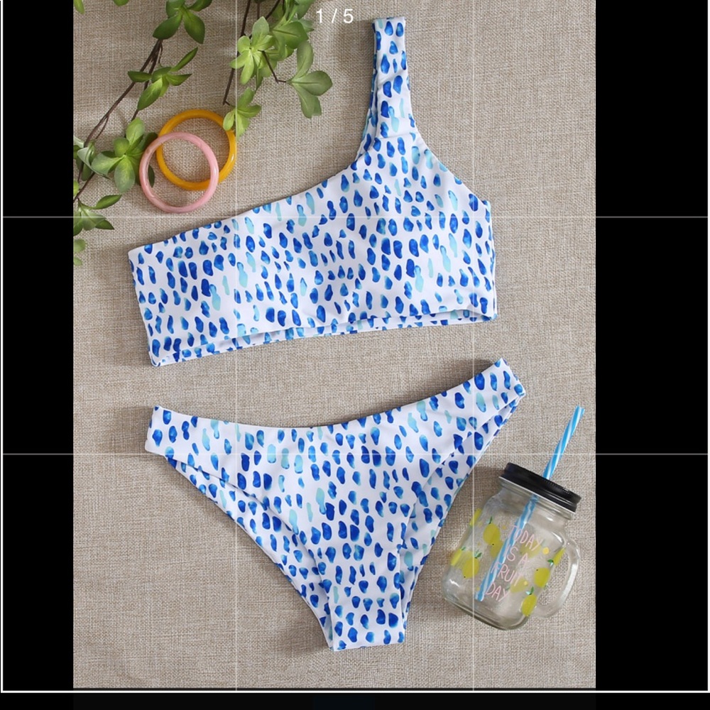 SHEIN Bathing suit